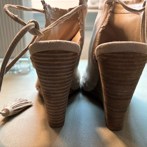 Suede  shoes - Picture 5 of 6